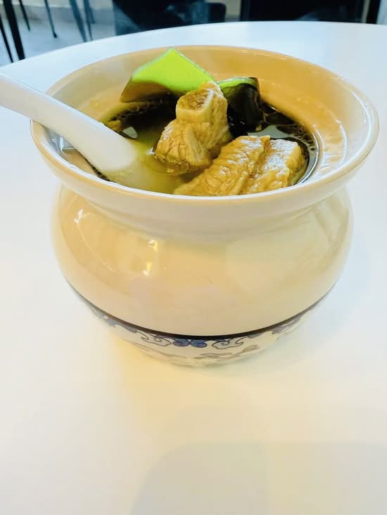 Stew Pork Rib with Kelp (干贝海带炖排骨)